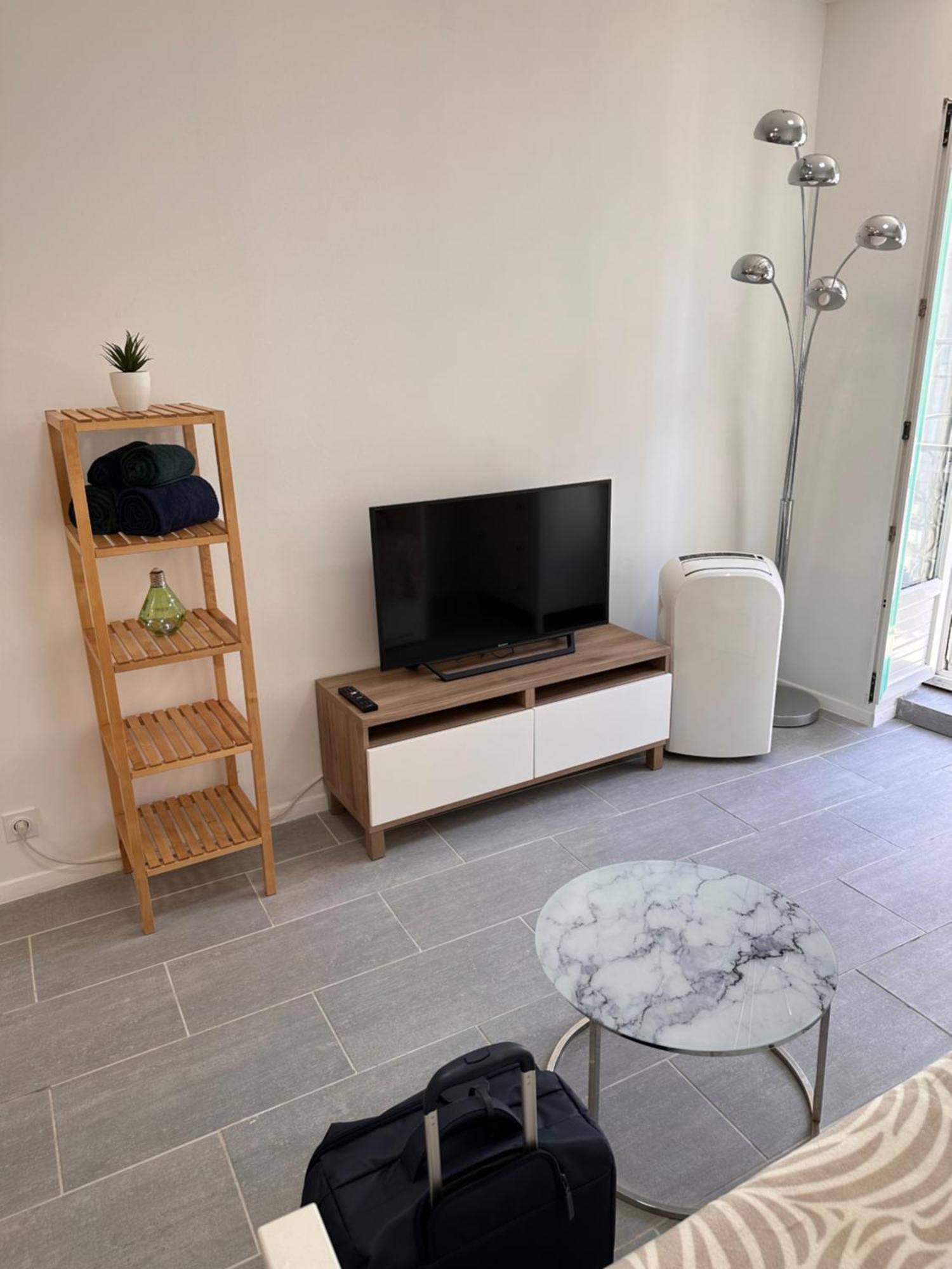Apartment Cocon Des Poetes Non Fumeur Quartier Victor Hugo Centre Béziers